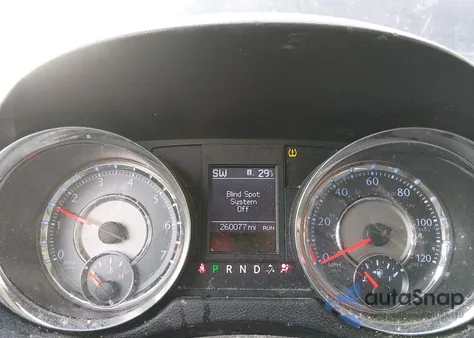 2014 Chrysler Town & Country Touring-L z USA, uszkodzony, nr VIN 2C4RC1CG7ER364622